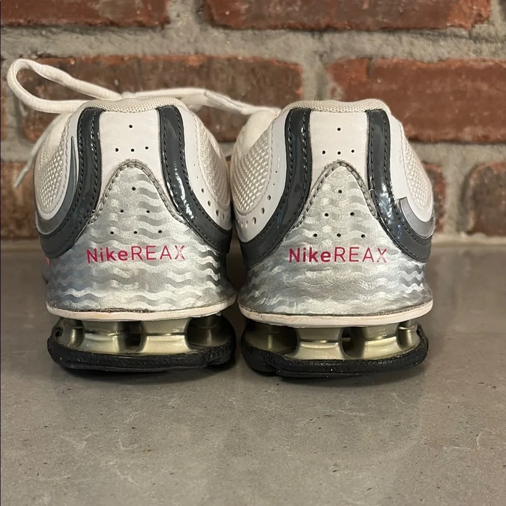Nike Women's Sneakers - White and Gray - Picture 4 of 8